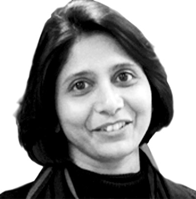 Alka Saxena, NHS